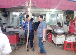 কুয়াকাটায় ময়লা-আবর্জনা সমুদ্র ফেলা ও অস্বাস্থ্যকর খাবার, দুই হোটেলকে তিন লাখ জরিমানা