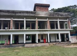 ত্রিশাল আমিরাবাড়ী সরকারি প্রাথমিক বিদ্যালয় এখন নেশাখোরদের আড্ডা খানা