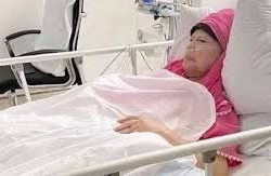 গভীর রাতে অ্যাম্বুলেন্সে করে হাসপাতালে খালেদা জিয়া