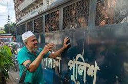 ১১ দিনে গ্রেপ্তার ৯ হাজারের বেশি, একদিনেই আড়াই হাজার