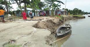 নদ-নদীর পানি বাড়া-কমার সঙ্গে সঙ্গে কুড়িগ্রামে তীব্র হয়ে উঠেছে নদী ভাঙন