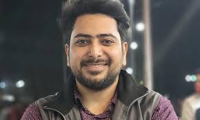 এই মুহূর্তে রাজনৈতিক দল গঠনের পরিকল্পনা নেই: নাহিদ ইসলাম