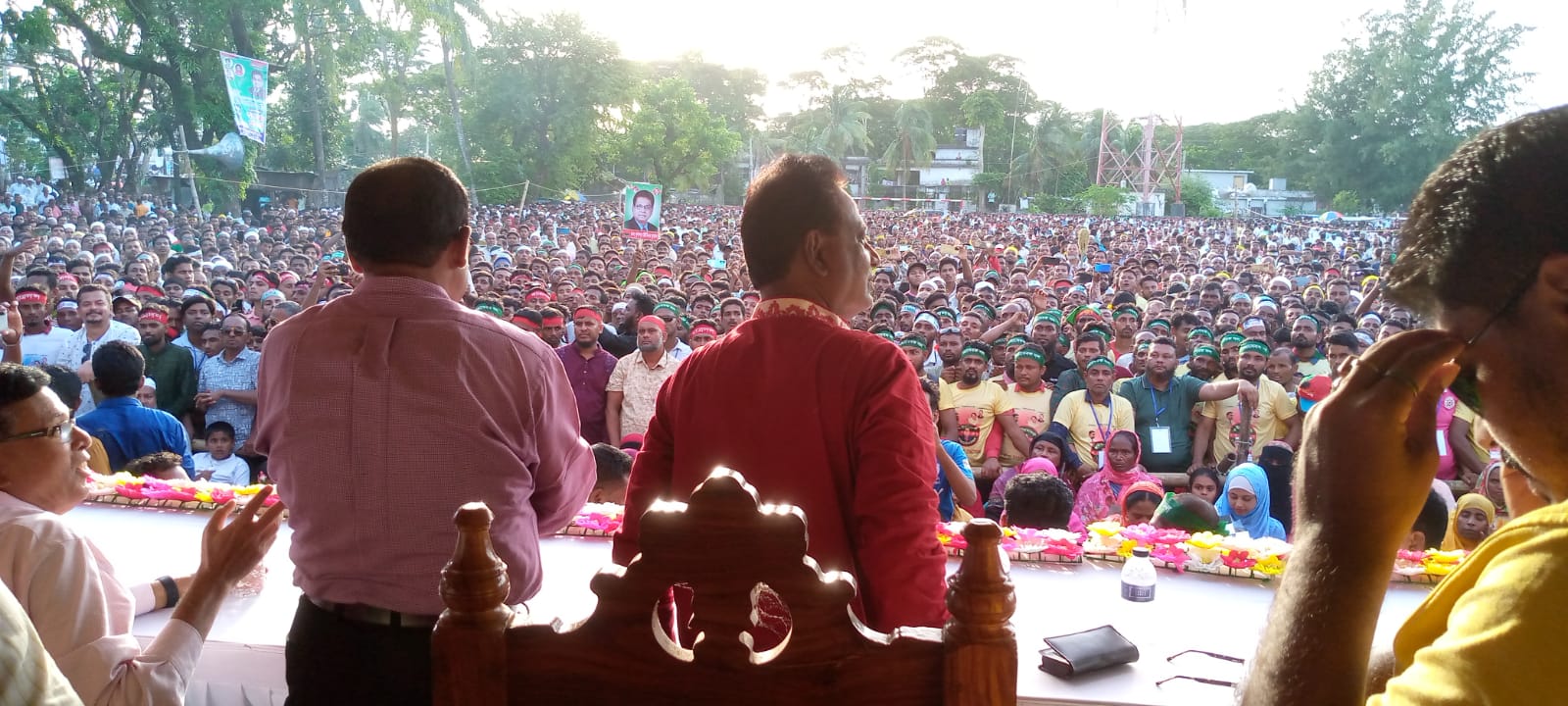 কলাপাড়ায় বিএনপির কেন্দ্রীয় নেতার গণ সংবর্ধনা জনসমুদ্রে পরিনত।। 