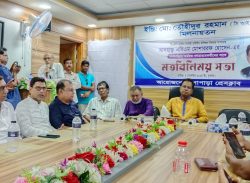 কলাপাড়ায় গণমাধ্যম কর্মীদের সাথে বিএনপির কেন্দ্রীয় নেতার মত বিনিময়। 