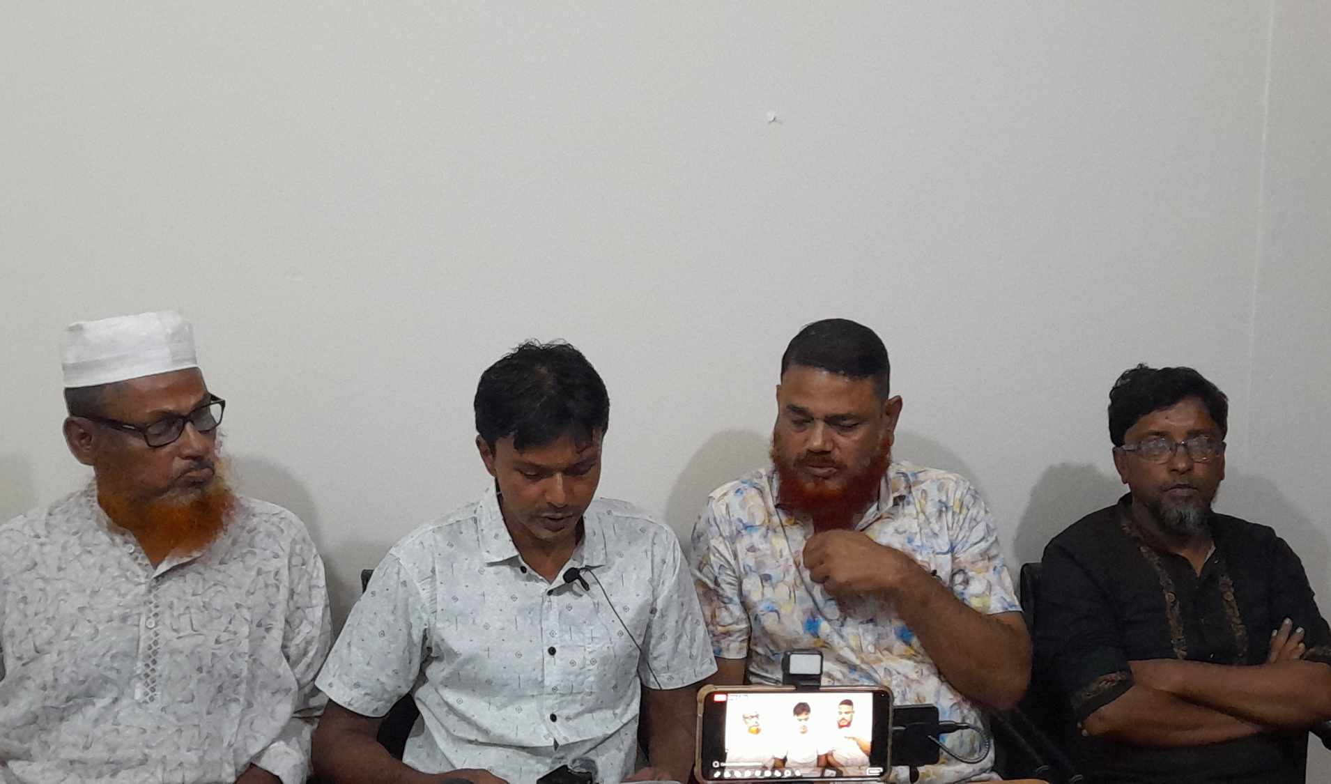 পটুয়াখালীর বাউফলে ইউপি প্যানেল চেয়ারম্যান পদ নিয়ে বিএনপির দুই গ্রুপে মারামারি!