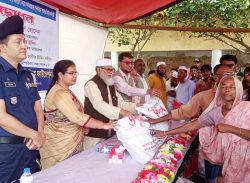 দুর্যোগ-দুর্দিনে অন্তর্বর্তী সরকার জনগণের পাশে আছে, — লক্ষ্মীপুরে ধর্ম উপদেষ্টা ড. আ ফ ম খালিদ হোসেন