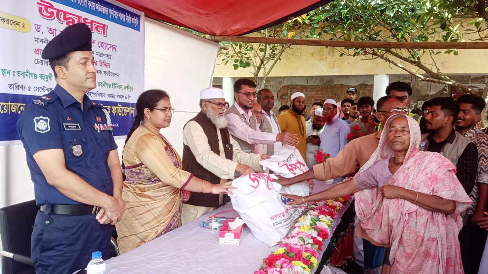 দুর্যোগ-দুর্দিনে অন্তর্বর্তী সরকার জনগণের পাশে আছে, — লক্ষ্মীপুরে ধর্ম উপদেষ্টা ড. আ ফ ম খালিদ হোসেন