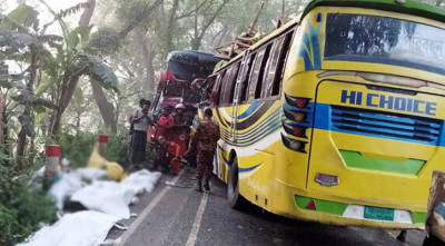 ফরিদপুরে দুই বাসের মুখোমুখি সংঘর্ষে নিহত ৫, আহত ২৭
