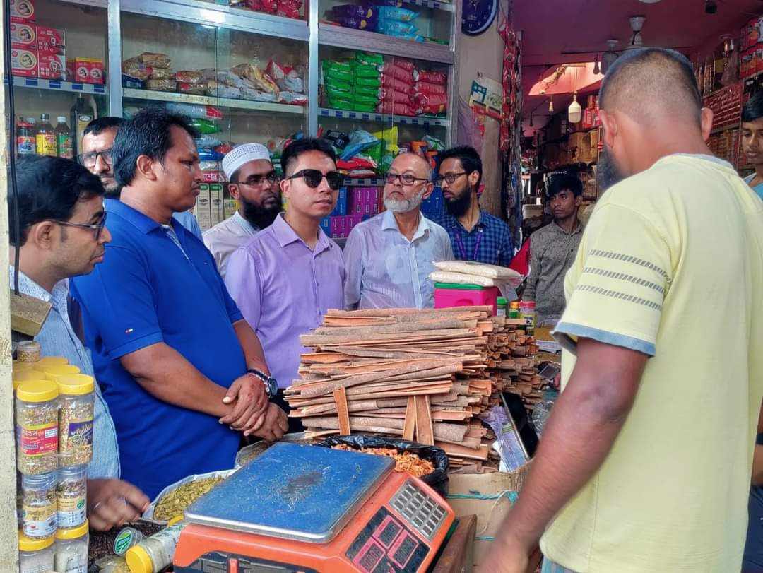 লক্ষ্মীপুরে দ্রব্যমূল্য নিয়ন্ত্রণে টান্সফোর্সের অভিযান