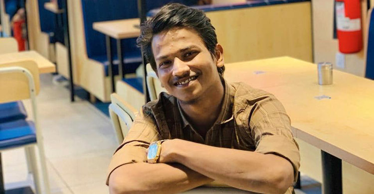 আসছে ফাগুন দ্বিগুণ নয়, ১৬ কোটি হবো- বলা কাউসার মারা গেছেন