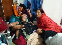 কলাপাড়ায় কোচিংএ পড়া অবস্থায় নয় শিক্ষার্থী অসুস্থ হয়ে হাসপাতালে ভর্তি। 