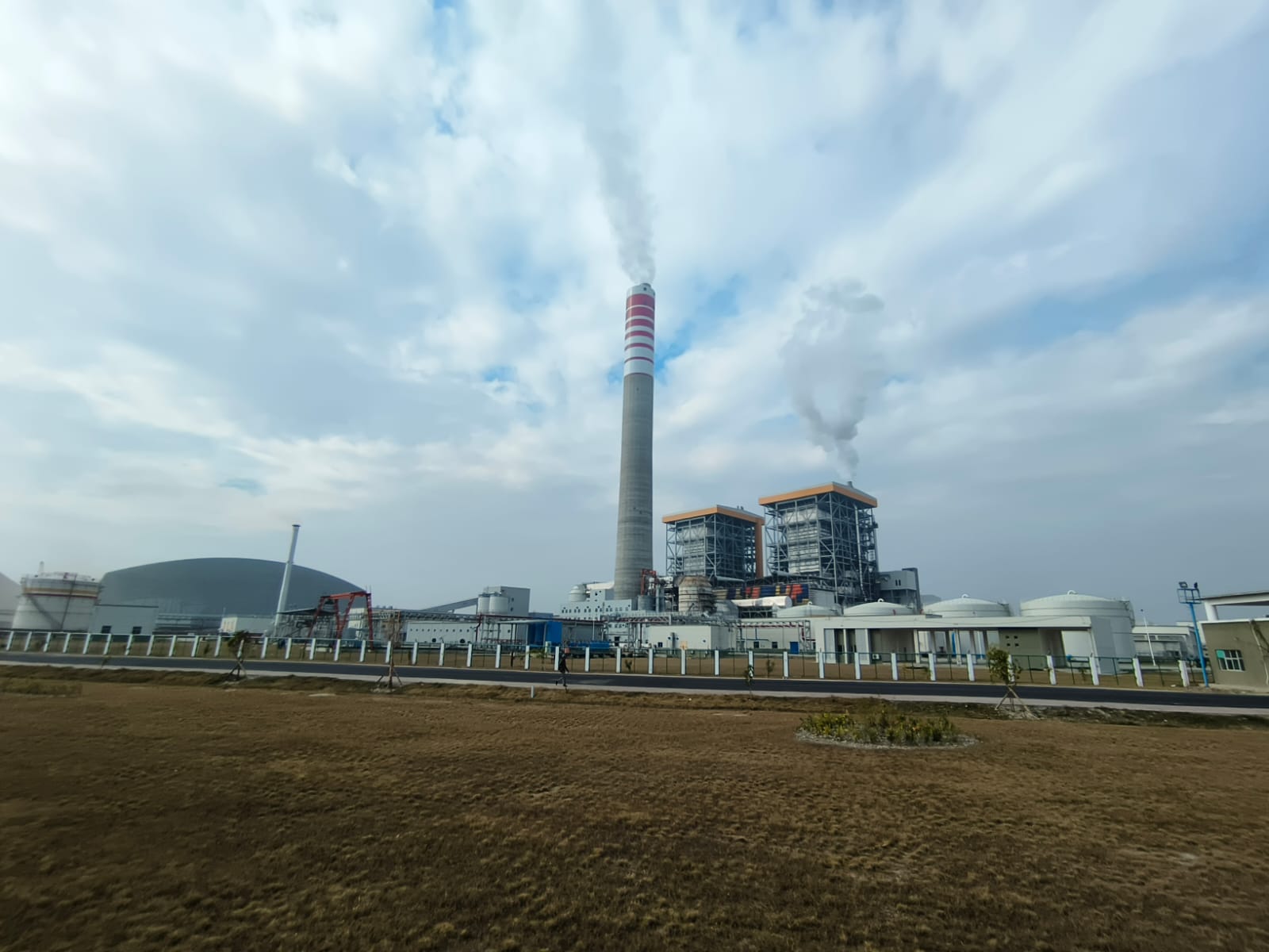 মধ্য জানুয়ারিতেই উৎপাদনে আসছে পটুয়াখালী তাপ বিদ্যুৎকেন্দ্রের প্রথম ইউনিট।।