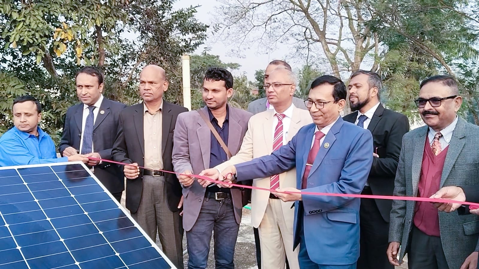 মোল্লাহাট স্বাস্থ্য কমপ্লেক্সে সোনালী ব্যাংকের স্থাপিত  সোলার সিস্টেমের উদ্বোধন।