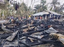 কলাপাড়ায় জনপ্রিয় কন্টেন্ট ক্রিয়েটর কাফির ঘর আগুনে পুড়িয়ে দিলো দুর্বৃত্তরা।।