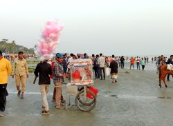 বসন্ত ও ভালোবাসা বরনে কুয়াকাটা সৈকতে পর্যটক মেলা।।
