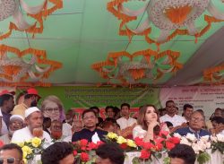 দীর্ঘ ১৮ বছর পরে গোপালগঞ্জের মাটিতে পৌর পার্কের মুক্তমঞ্চে  দাঁড়িয়ে আমরা আমাদের প্রিয় নেত্রীর কথা বলছি।