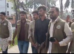 কন্টেন্ট ক্রিয়েটর কাফির বসতবাড়ি পুড়িয়ে দেয়ার ঘটনায় ছাত্রলীগের দুই কর্মী গ্রেফতার।।