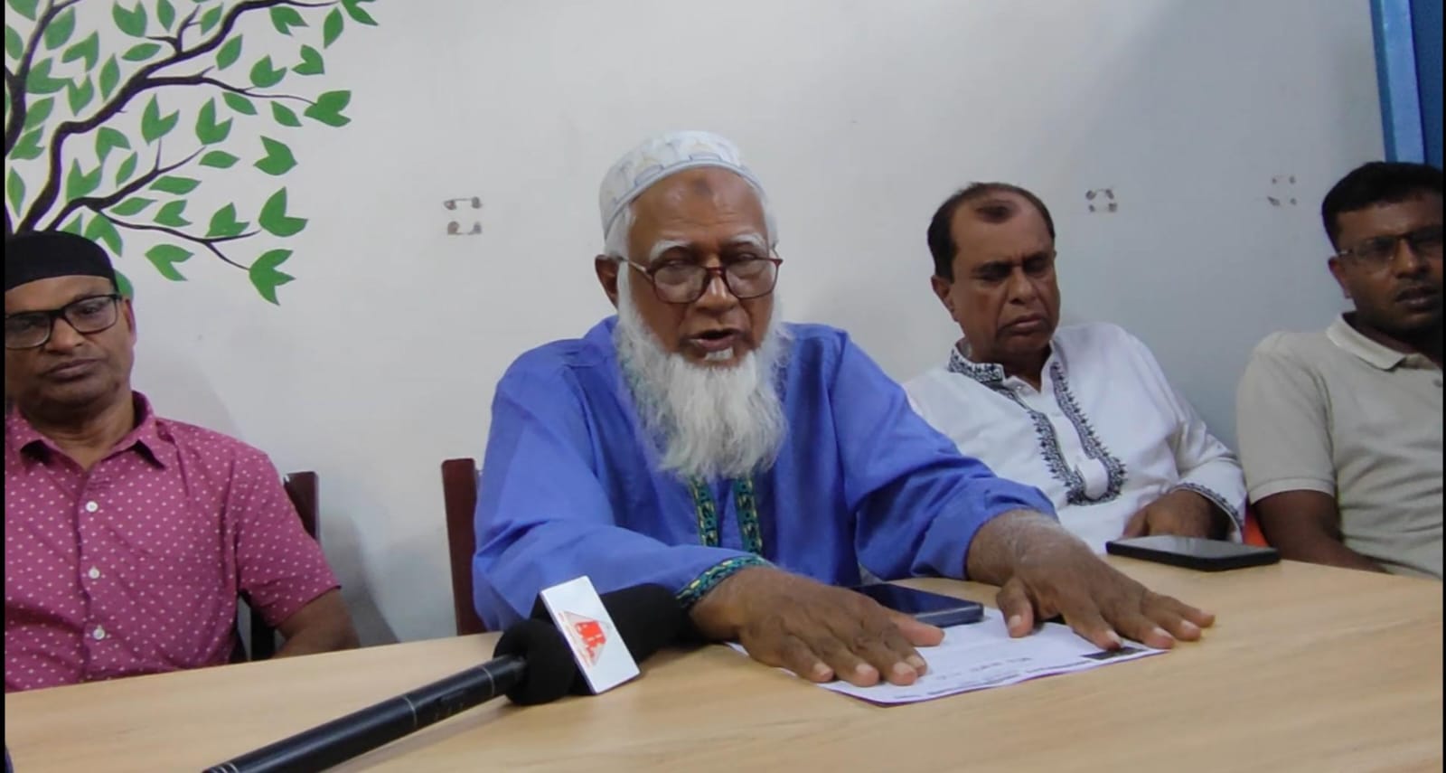 মোল্লাহাটে সহিংসতা এড়াতে দলীয় কাউন্সিল নির্বাচন বন্ধ চেয়ে উপজেলা বিএনপি সংবাদ সম্মেলন ।