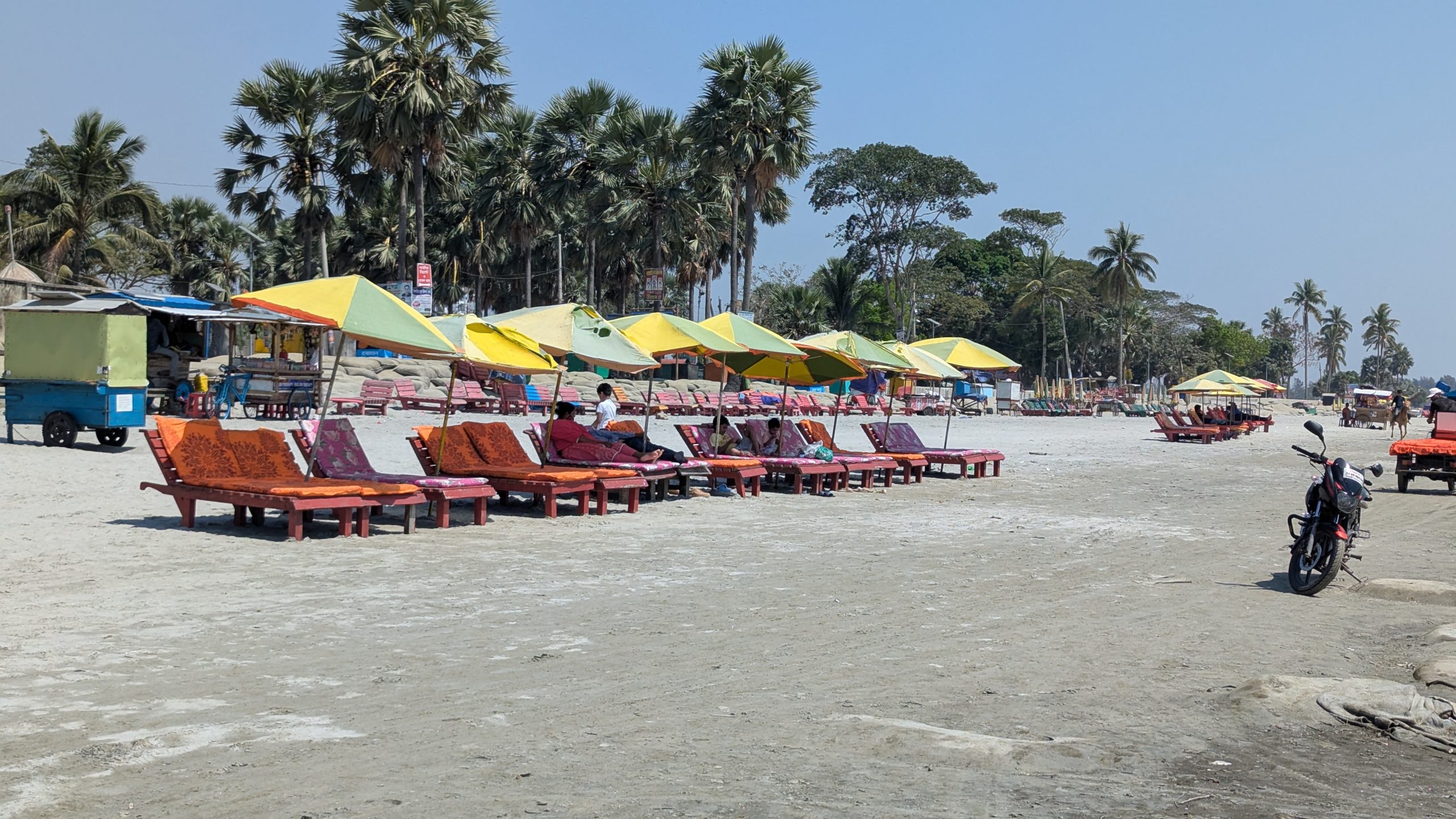 রমজানে পর্যটক শূন্য কুয়াকাটা সৈকত।। 