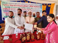 কলাপাড়ায় কুইজ প্রতিযোগিতায় উত্তীর্ণদের সন্মাননা ও কৃতি শিক্ষার্থীদের সংবর্ধনা অনুষ্ঠিত।। 