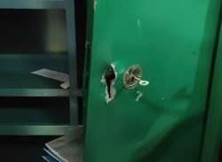 কলাপাড়ায় দিন দুপুরে স্বর্ণালংকার ও নগদ টাকা চুরি। 