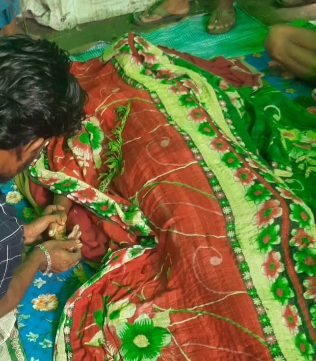 মোল্লাহাটে বিদ্যুৎস্পৃষ্ট হয়ে কৃষকের মৃত্যু