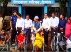 ময়মনসিংহের ত্রিশালে হুইল চেয়ার বিতরণ ও সামাজিক নিরাপত্তা বিষয়ক সেমিনার