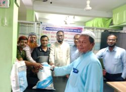 কলাপাড়ায় শিক্ষক সমিতির পূর্বমিলনী ও ঈদ উপহার বিতরণ।। 