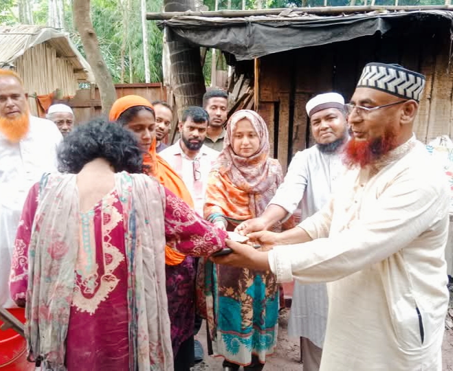কাশিয়ানীতে শিকলবন্ধী নারীকে নগদ  অর্থ ও ঘর করে করে দেওয়ার  আশ্বাস উপজেলা নির্বাহী কর্মকর্তার