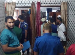 কলাপাড়ায় একই রাতে তিন বাড়িতে ডাকাতি।। নগদ টাকাসহ স্বর্নালংকার লুট।