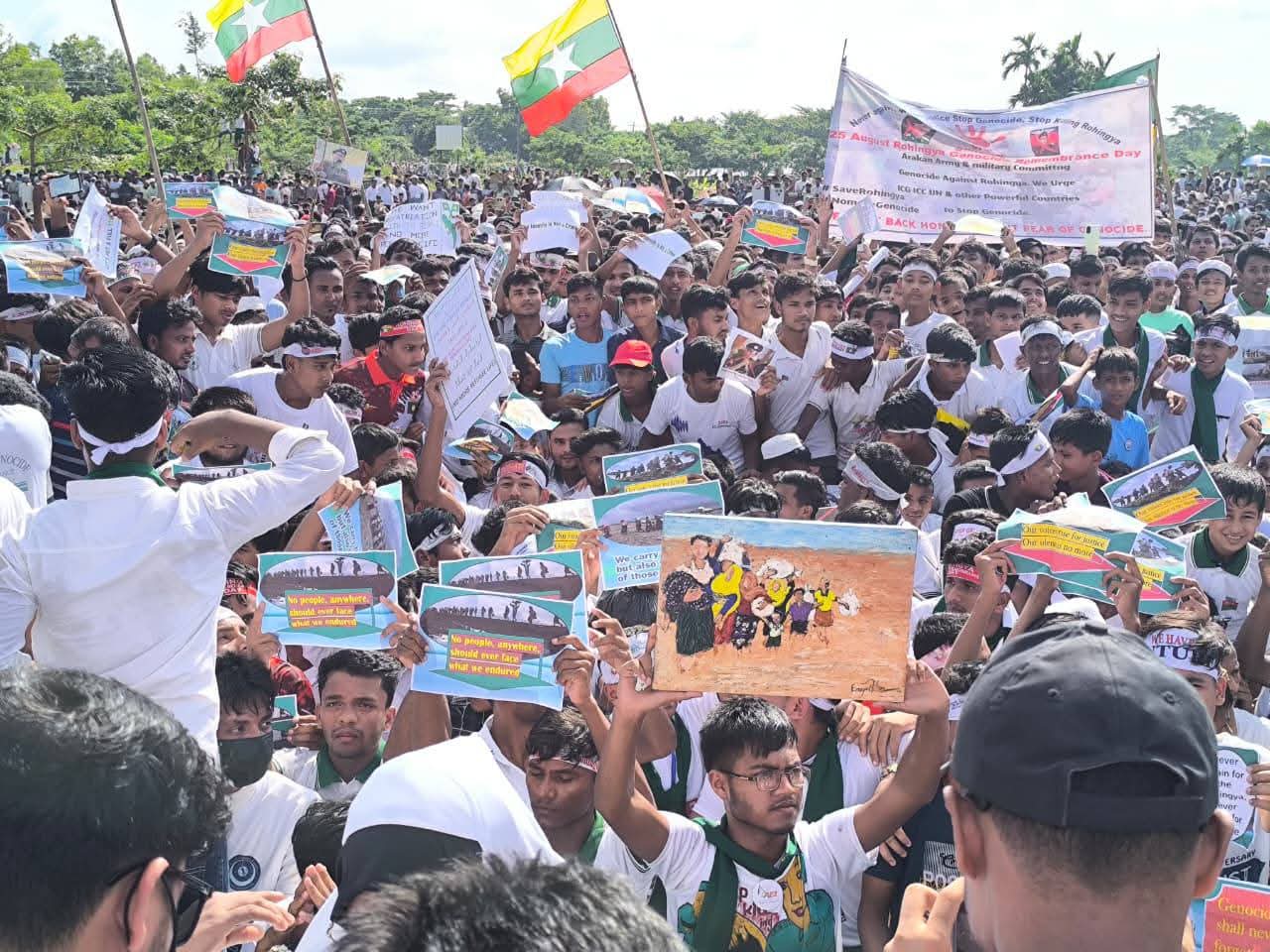 রোহিঙ্গা ক্যাম্পে ‘গণহত্যা’ দিবস পালিত