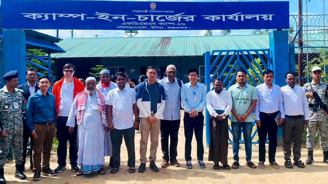 এপিএইচআর- এর সঙ্গে বৈঠক  রোহিঙ্গা ক্যাম্পে আসিয়ান এমপিদের প্রতিনিধি দল  রোহিঙ্গাদের নিরাপদ প্রত্যাবর্তনের আশা