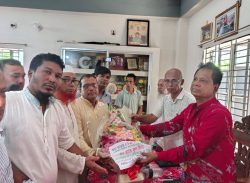 কলাপাড়ায় শতাধিক আওয়ামী লীগ কর্মী বিএনপিতে যোগদান।