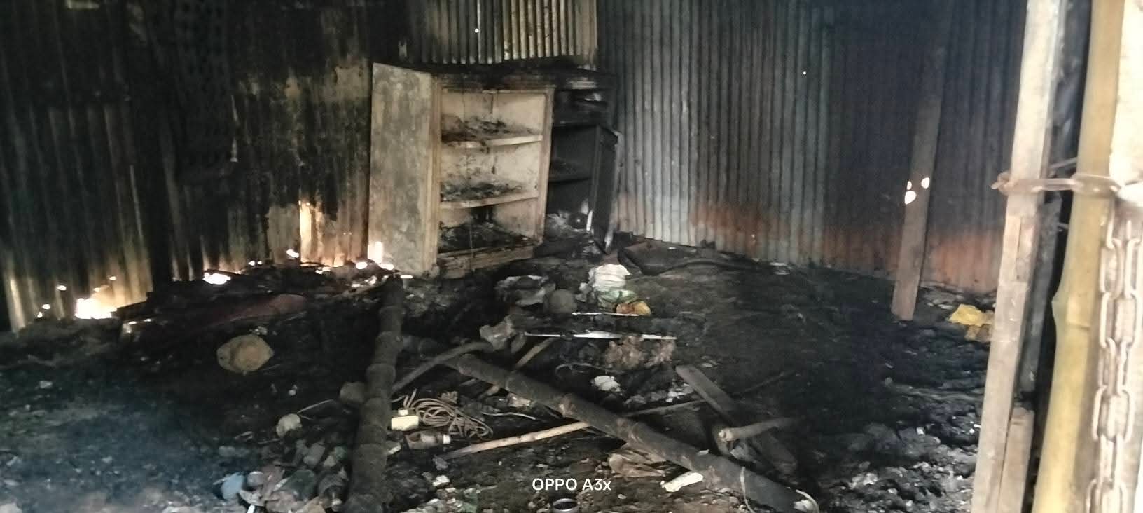 লক্ষ্মীপুর জেলা নির্বাচন অফিসে অগ্নিসংযোগ, গ্রেপ্তার যুবক, নেপথ্যে ১০ হাজার টাকার চুক্তি