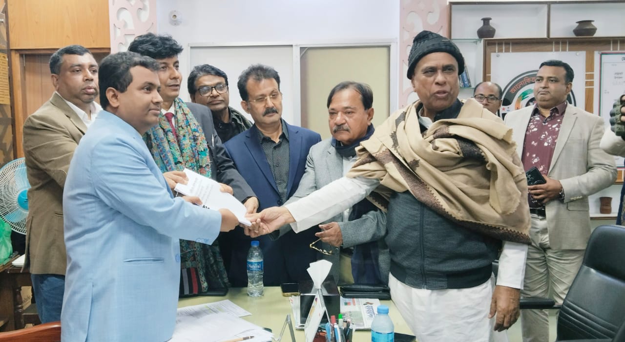 মোল্লাহাটে বাগেরহাট-১ আসনের বিএনপি মনোনীত প্রার্থীর মনোনয়নপত্র দাখিল।