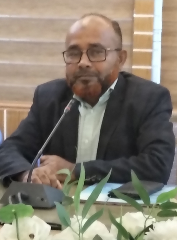 একাধিক পদে এক ব্যক্তি: আইন, নৈতিকতা ও সাংবাদিকতার প্রশ্ন