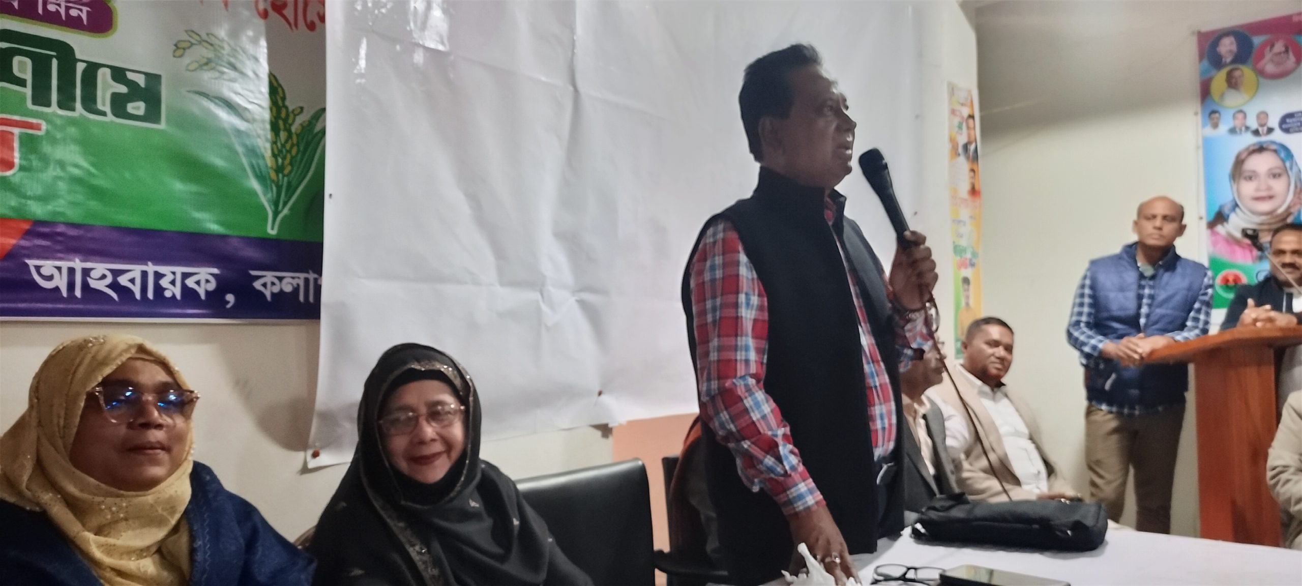 কলাপাড়ায় নারী ভোটারদের নিয়ে প্রশিক্ষণ কর্মশালা।। 