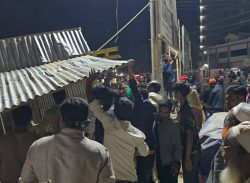 অবৈধ স্থাপনা ভেঙ্গে দিয়ে প্রশংসায় ভাসছেন বিএনপি।। 