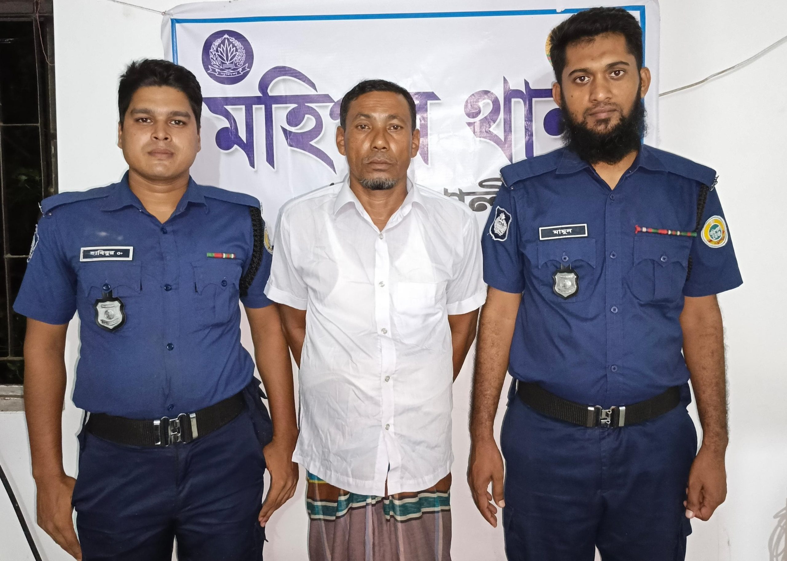 কলাপাড়ায় ৪ বছরের শিশুকে যৌন নির্যাতনের অভিযোগে এক ব্যক্তি গ্রেফতার/