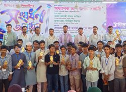 লক্ষ্মীপুরে এসএসসিতে জিপিএ-৫ প্রাপ্ত ৭০০ শিক্ষার্থীকে সংবর্ধনা 