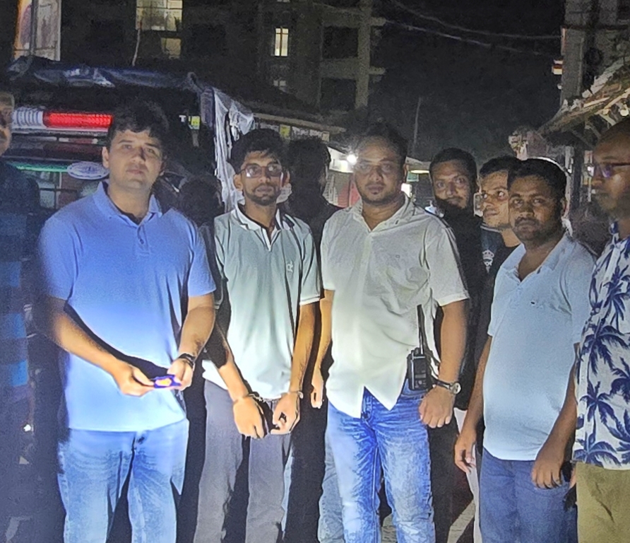 মহিপুরে ৫১ পিস ইয়াবাসহ যুবক আটক